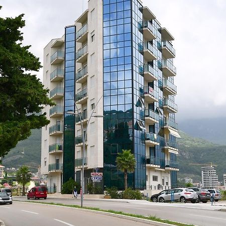 Apartments Crystall Budva Luaran gambar