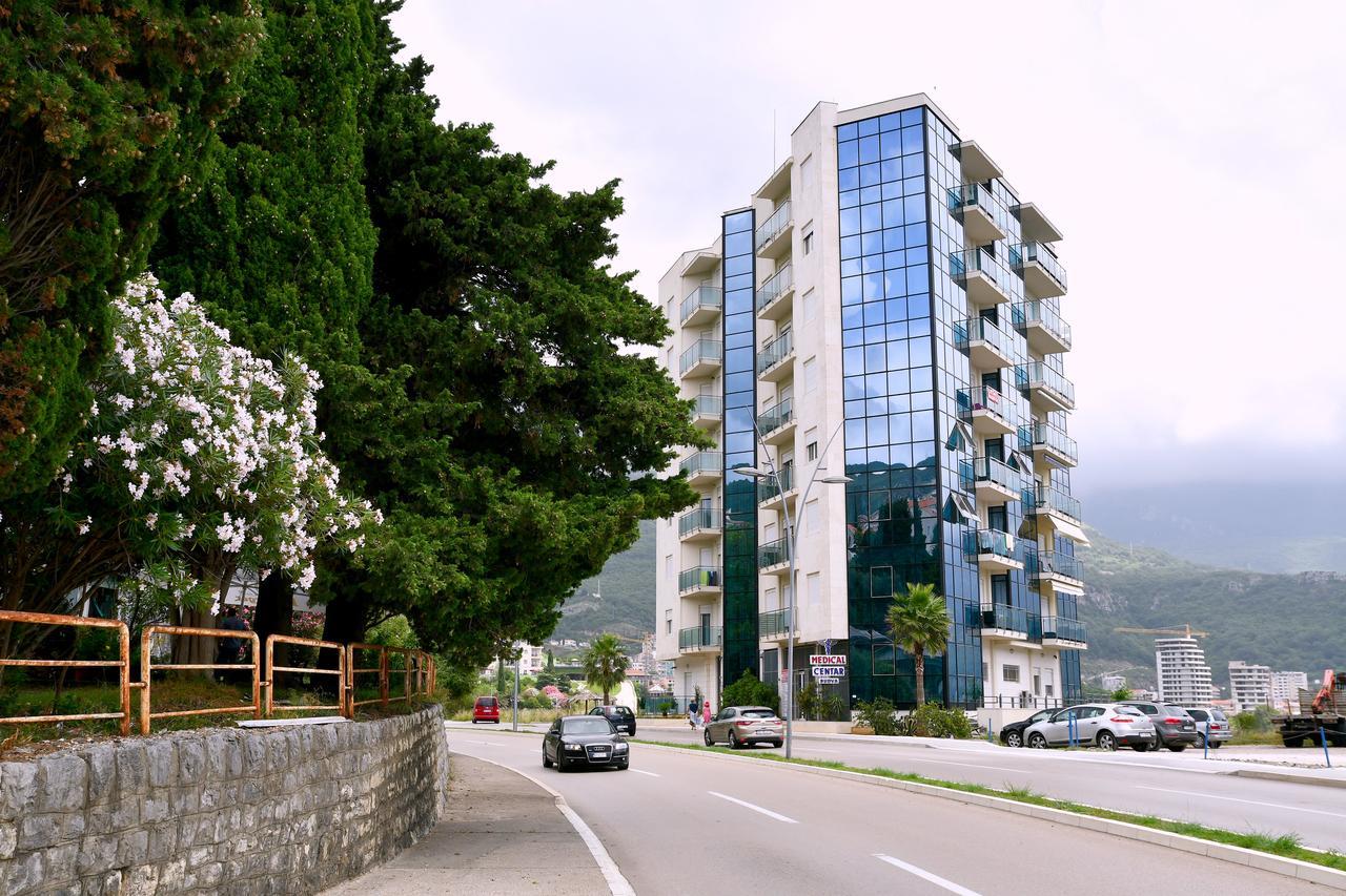 Apartments Crystall Budva Luaran gambar