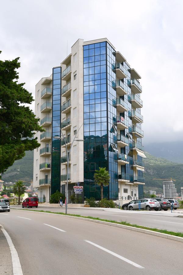 Apartments Crystall Budva Luaran gambar