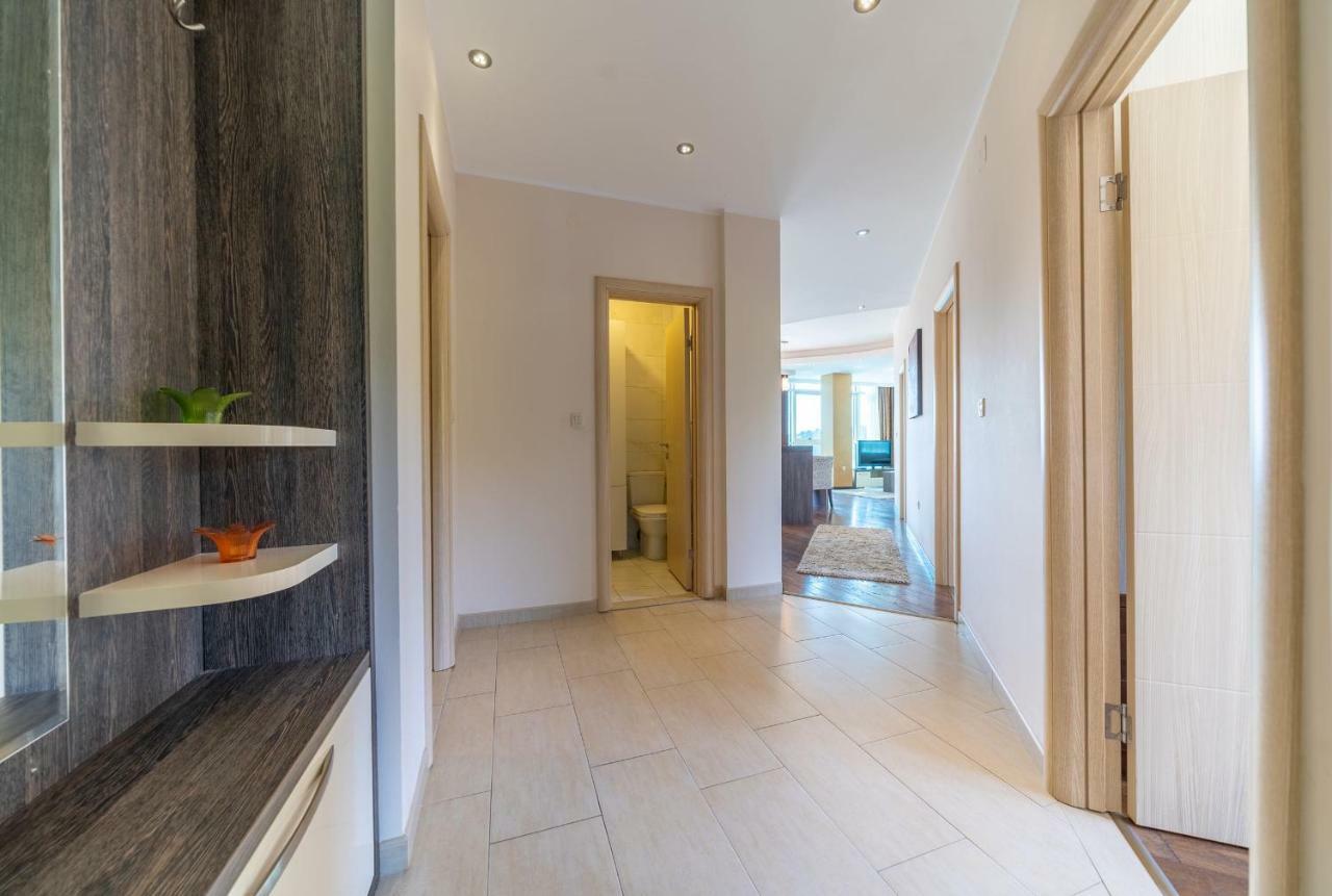 Apartments Crystall Budva Luaran gambar