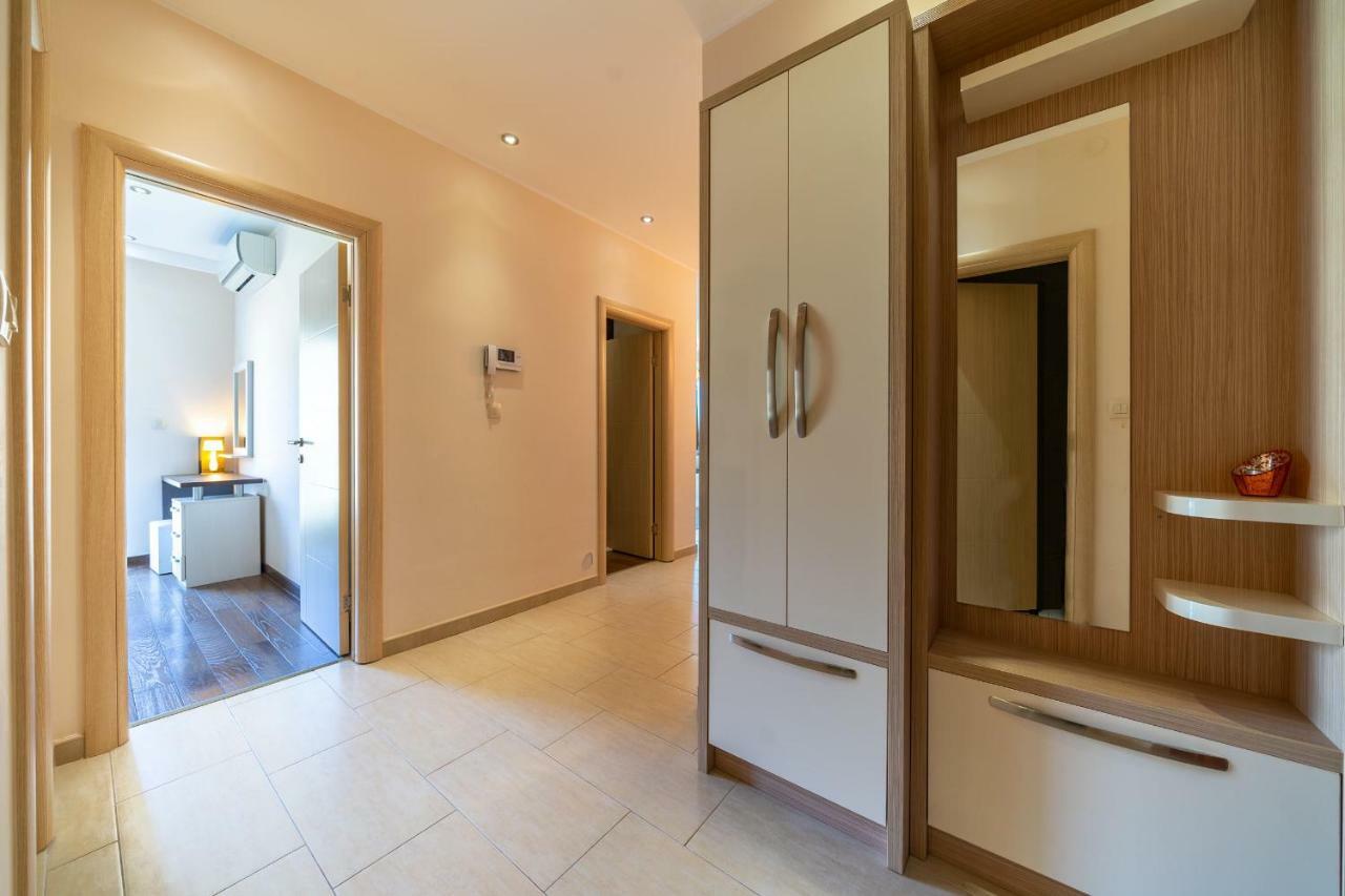 Apartments Crystall Budva Luaran gambar
